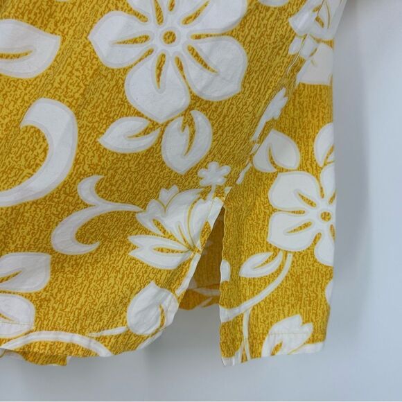 HILO HATTIE Men’s Hibiscus Printed Collared Short Sleeve Button Down Shirt Sz 1X - Picture 6 of 6